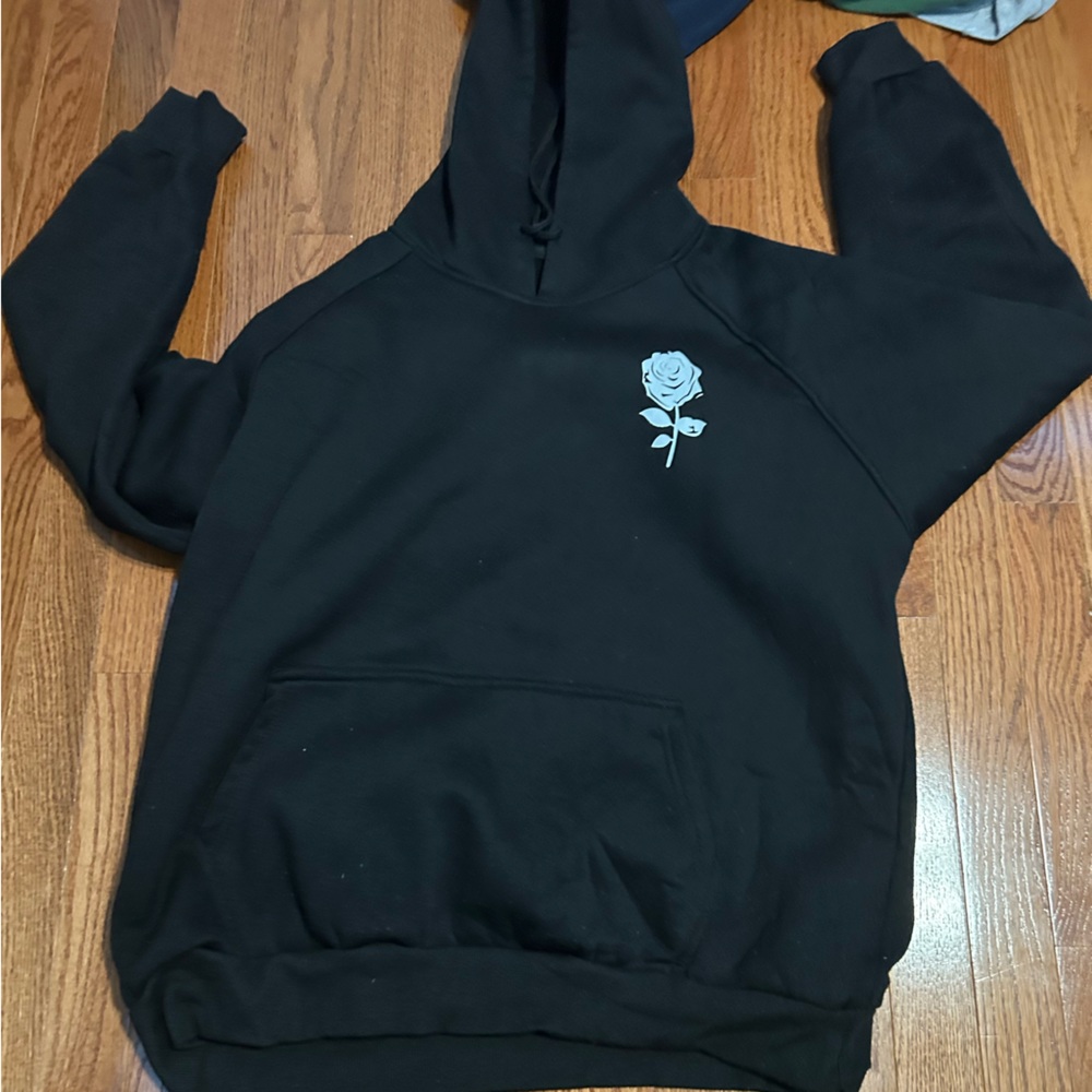 black flower hoddie